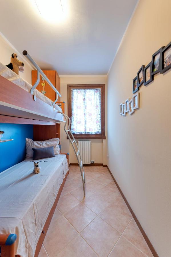 Wolf House - Sirmione Holiday Экстерьер фото